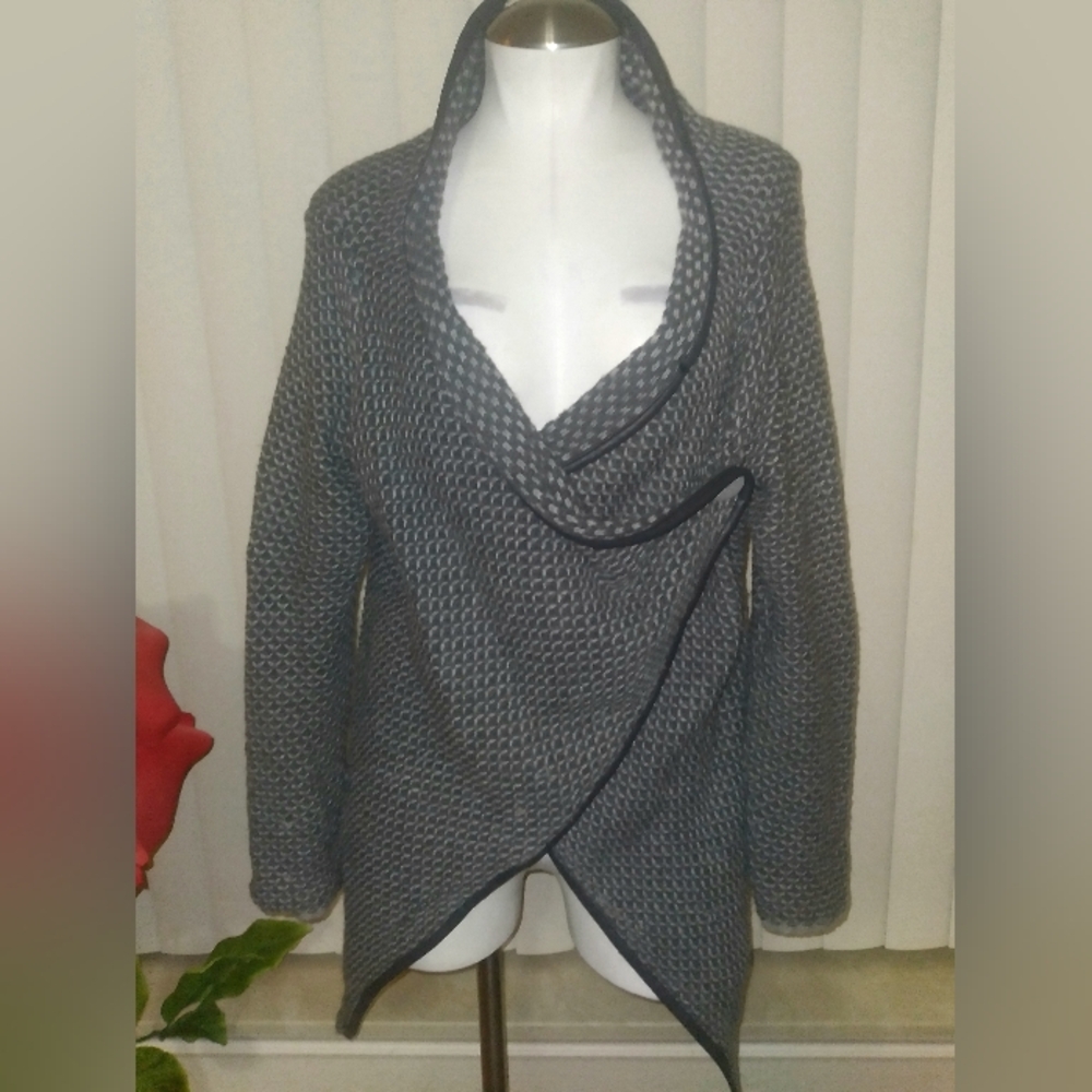 💲IT'S A SALE!! Gray Women's Sweater💲